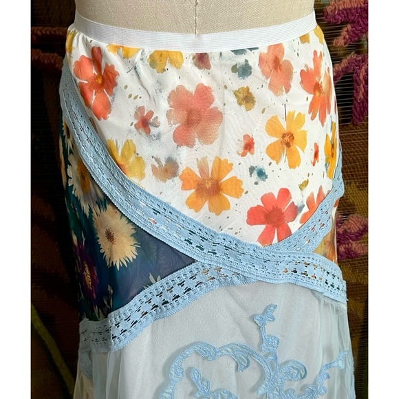 Anthropologie Printed Mermaid Maxi Skirt LP - Picture 5 of 16